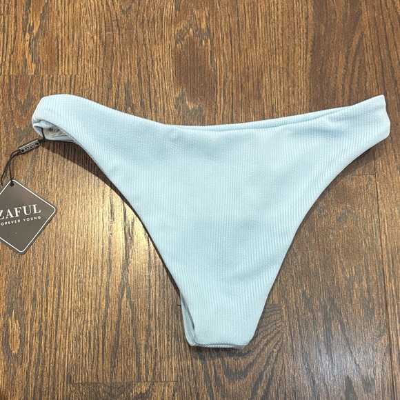 NWT Zaful Women’s Sky Blue Ribbed Bikini Size 6 - Picture 3 of 9